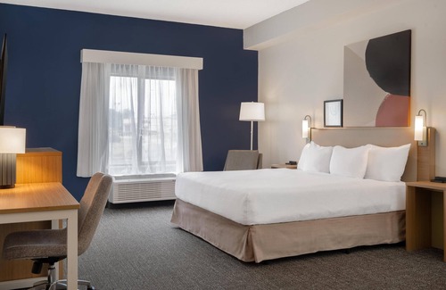Smithfield Hotel | Guest Rated: Best Western Smithfield Inn with Family Amenities
