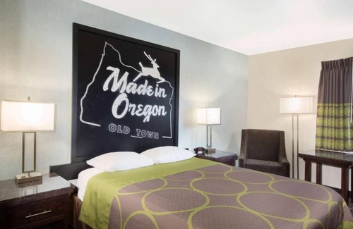 Springfield Hotel | Discover Gateway Inn & Suites: Family-Friendly Comfort