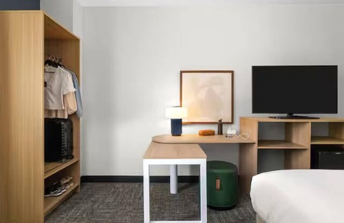 Tumwater Hotel | Spark by Hilton Tumwater