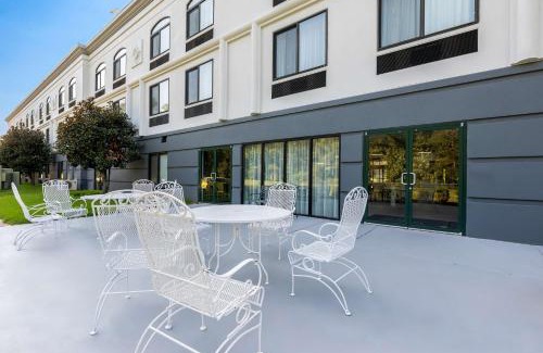 Tupelo Hotel | Discover Wingate by Wyndham Tupelo: Family-Friendly Retreat