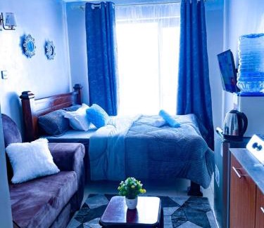 Kiambu Bed & Breakfast | Discover Sparkle King: Poolside Paradise Awaiting You