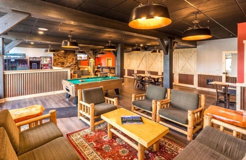 Moran Cabin | Immaculate Retreat with Kitchen, Parking & Pet-Friendly Options