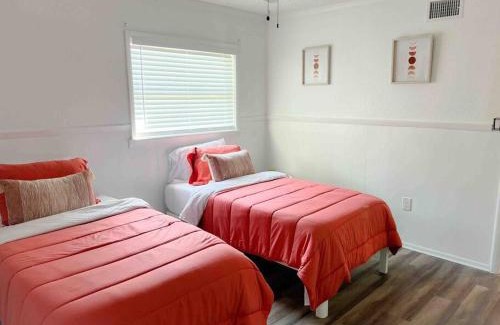 Clearwater Apartment | Pet-Friendly Haven: 2 Bedrooms Near Clearwater Beach