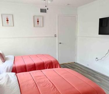 Clearwater Apartment | Pet-Friendly Haven: 2 Bedrooms Near Clearwater Beach