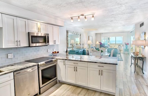Sanibel Condo | Unforgettable Gulf Front Condo with Spectacular Views
