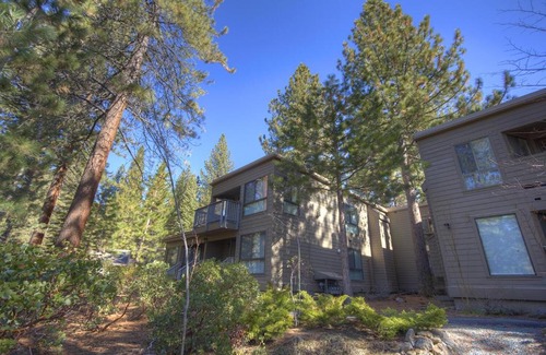 Incline Village Apartment | Experience Comfort at Sparrow's Nest Home with Pool & Hot Tub