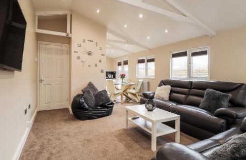 Icklesham House | Discover Sparrows Den Lodge: A 4-Star Guest Favorite
