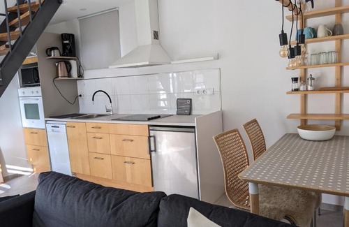 Sugenheim Apartment | Discover Spatzennest und Rabennest: Oceanfront Retreat