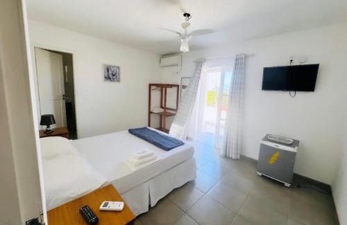 Itauna House | Oceanfront Comfort at Spazio Itaúna Pousada - Family Friendly