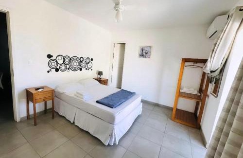Itauna House | Oceanfront Comfort at Spazio Itaúna Pousada - Family Friendly