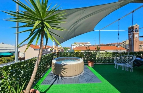 Navigli Apartment | Stylish Apartment with Terrace - Rated 9.6/10 by Guests