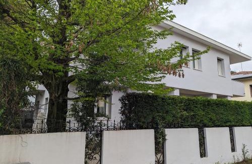 Guizza Apartment | Inviting Padova Apartment with Garden and Pet-Friendly Access