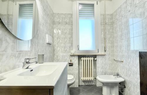 Rivabella Apartment | Spazioso e vicino al mare - Casa MareBlu