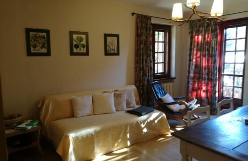 Cesana Torinese Apartment | Spacious Three-Bedroom Retreat - Pet & Child Friendly