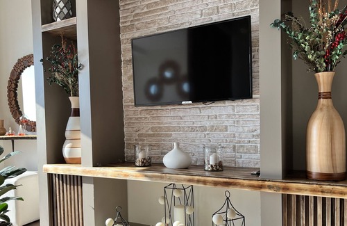 Mahmutbey Apartment | Modern Residence Flat with Kitchen Near MOI - Family Friendly