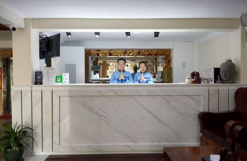 Sen Sok Hotel | Budget-Friendly Spean Meas Hotel with Hot Tub & Breakfast