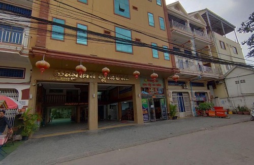 Sen Sok Hotel | Budget-Friendly Spean Meas Hotel with Hot Tub & Breakfast