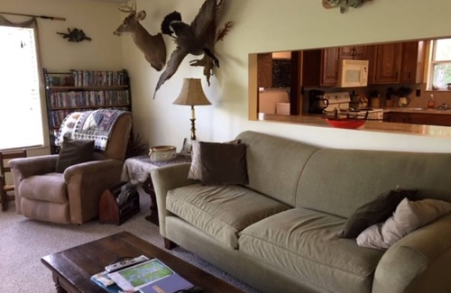 Shell Knob House | Discover Spec's Place: Scenic Lake View & Spa Retreat