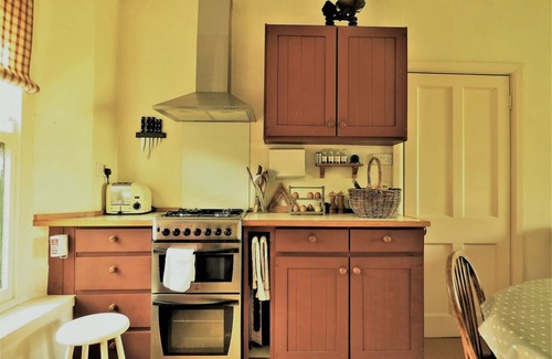 Dulverton Cottage | Cozy Cottage for 2-4 in Exmoor National Park's Nature Reserve