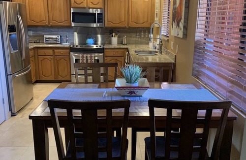 Paradise Valley Village Condo | Elevated Retreat: Pool, Golf Course & Mountain Views Await!
