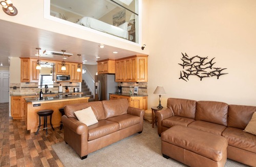 Cayucos Condo | Midweek Retreat: Remodeled Beachfront Condo with Ocean View