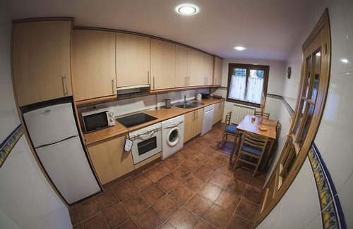 Piedrafita de Jaca Cottage | Unforgettable Retreat at Rincón de Bachatos - Top Rated Stay
