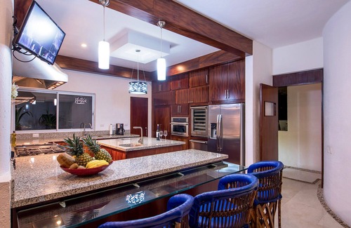 Mismaloya Villa | SPECIAL Pay 5 and Stay 7 nights! Ocean Front - Incredible Views - Full Staff