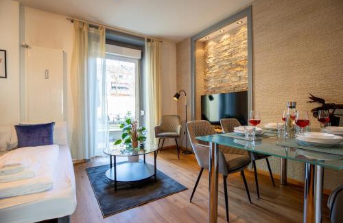 Breite Apartment | Special ROGER F RABBIT 1 Apartment, Roche Towers, 10-STAR