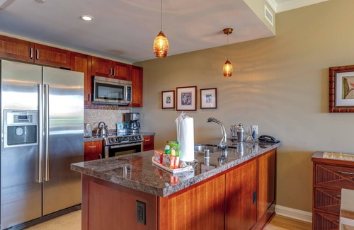 Honokowai Resort | SPECIALS DEALS Honua Kai 2BD Sweeping Mtn Views Quiet & Peaceful Setting
