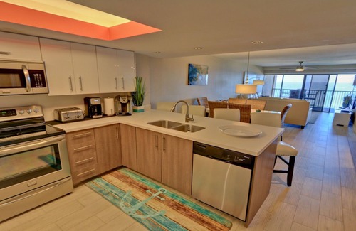 South Padre Island Condo | Oceanfront Condo Getaway with Pool & Spa – Rated 10/10!