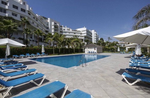 Guadalmina Apartment | Beautiful Apartment Steps from the Beach with Pool & Spa