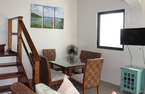 Estate Bethany House | Spectacular 2 BR/2.5 BA Townhome Villa w/Pool and Awesome Ocean Views!