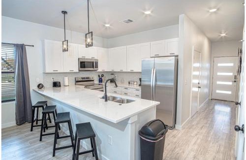 Denver Heights Apartment | Beautiful 3 BR Apartment Perfect for Downtown Getaways