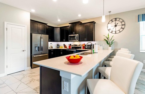Four Corners House | Unforgettable Villa with Golf Course View & Private Pool