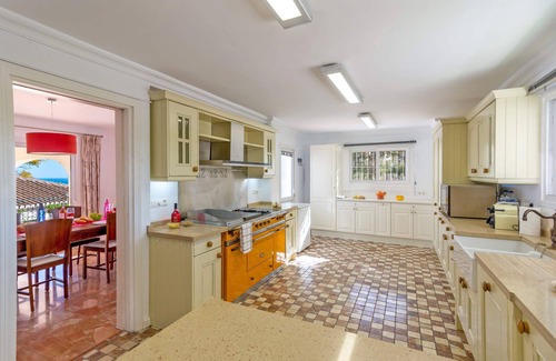 Frigiliana Villa | Unforgettable Villa with Huge Heated Pool & Ocean Views