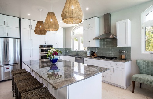 Juba Sound Villa | Restored Villa in Paradise with Ocean View and Spa