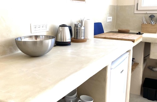 Herronisos Apartment | Beautiful House in Sifnos Keronissos Village by the Sea