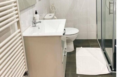 As Pontes De Garcia Rodriguez Apartment | Cozy Apartment in As Pontes - Perfect for Families