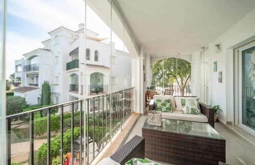 Roldan Apartment | Stylish 2-Bed Apartment with Pool & Spa - Rated 10/10