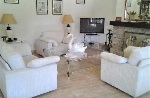 San Pedro de Alcantara Villa | Idyllic Linda Vista Playa Villa with Private Pool & BBQ