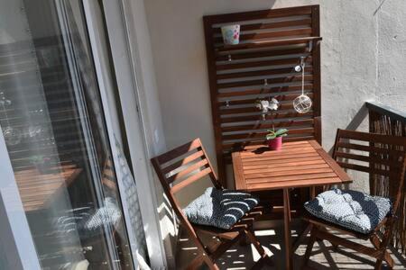 El Ejido Apartment | Spacious Apartment for 8 with Free Parking & High Rating