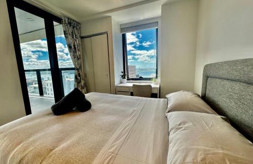 Auckland Central Business District Apartment | Spectacular Auckland CBD Views