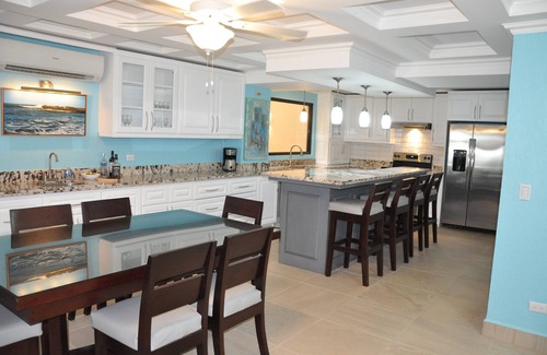 El Ocotal Villa | Idyllic Beach Front Villa at Bahia Pez Vela, Playa Coco