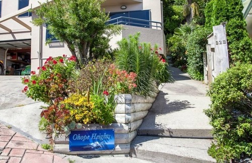 Ohope Apartment | Stunning Ohope Beach Views with Pool and Family Amenities