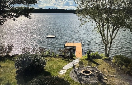 Manchester House | Dog-Friendly Lakeside Retreat with Hot Tub & Spa Amenities