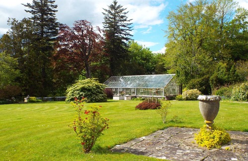 Bansha House | Elegant Country House Surrounded by 200 Acres of Nature