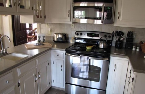 Gettysburg House | Memorable Family Getaway with Spa and Breakfast Included!