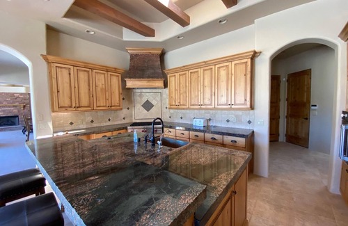 Kanab House | Inviting Home with Private Pool, Spa & Breathtaking Views