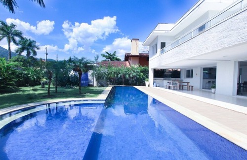 Juquehy House | Exclusive Oceanfront House in Juquehy - 10/10 Rated Stay