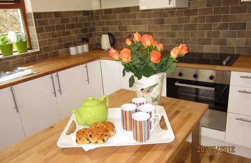 Inishmacatreer House | Stunning Lake Views from a Top-Rated Holiday Home
